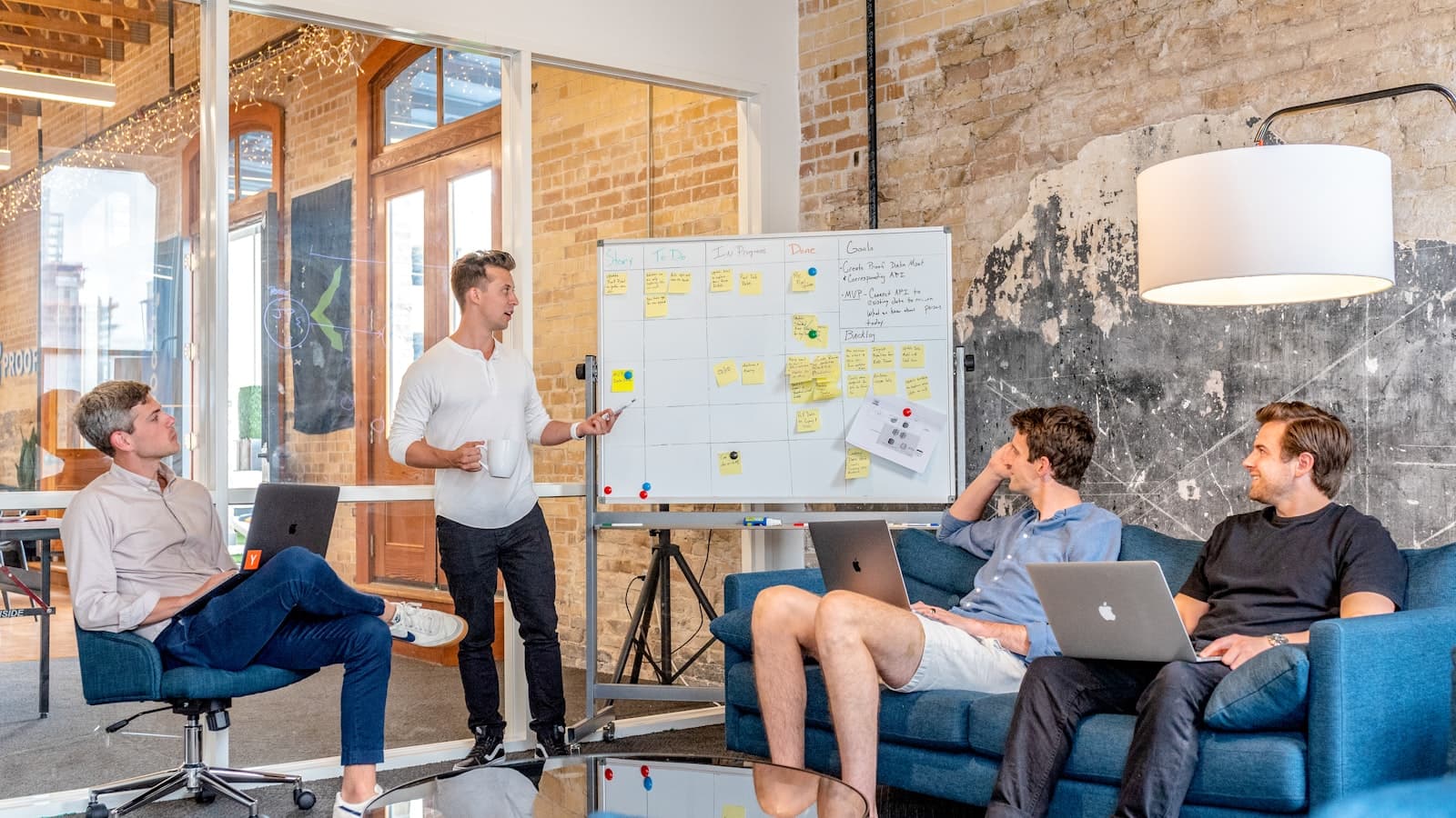 The Listing Platform Showdown: Thumbtack, Craftly, TaskRabbit, Angi, and Bark Compared